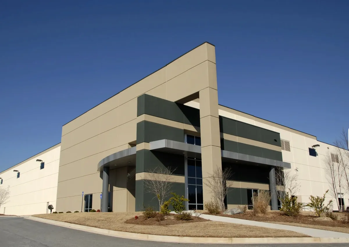 Commercial warehouse building of the type ExterMetro services